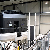 Stahlhalle von Schreiber Stahlbau Innenbereich TFC Essen Simulator, Brüstungsgeländer, Trapezblech